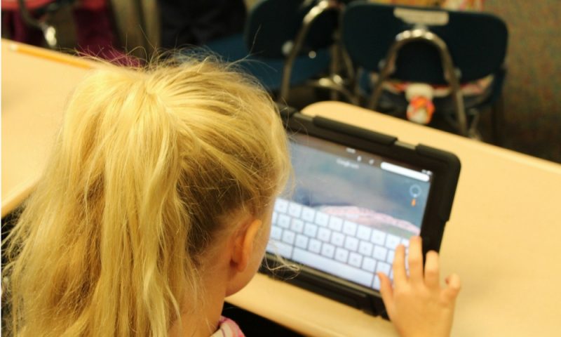 7 reasons to buy your child a tablet