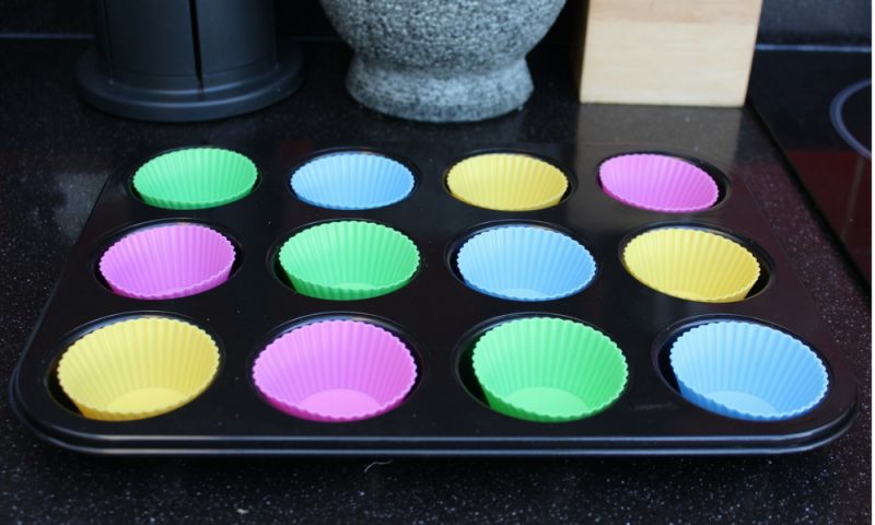 Vremi Baking Cups in Baking Tray