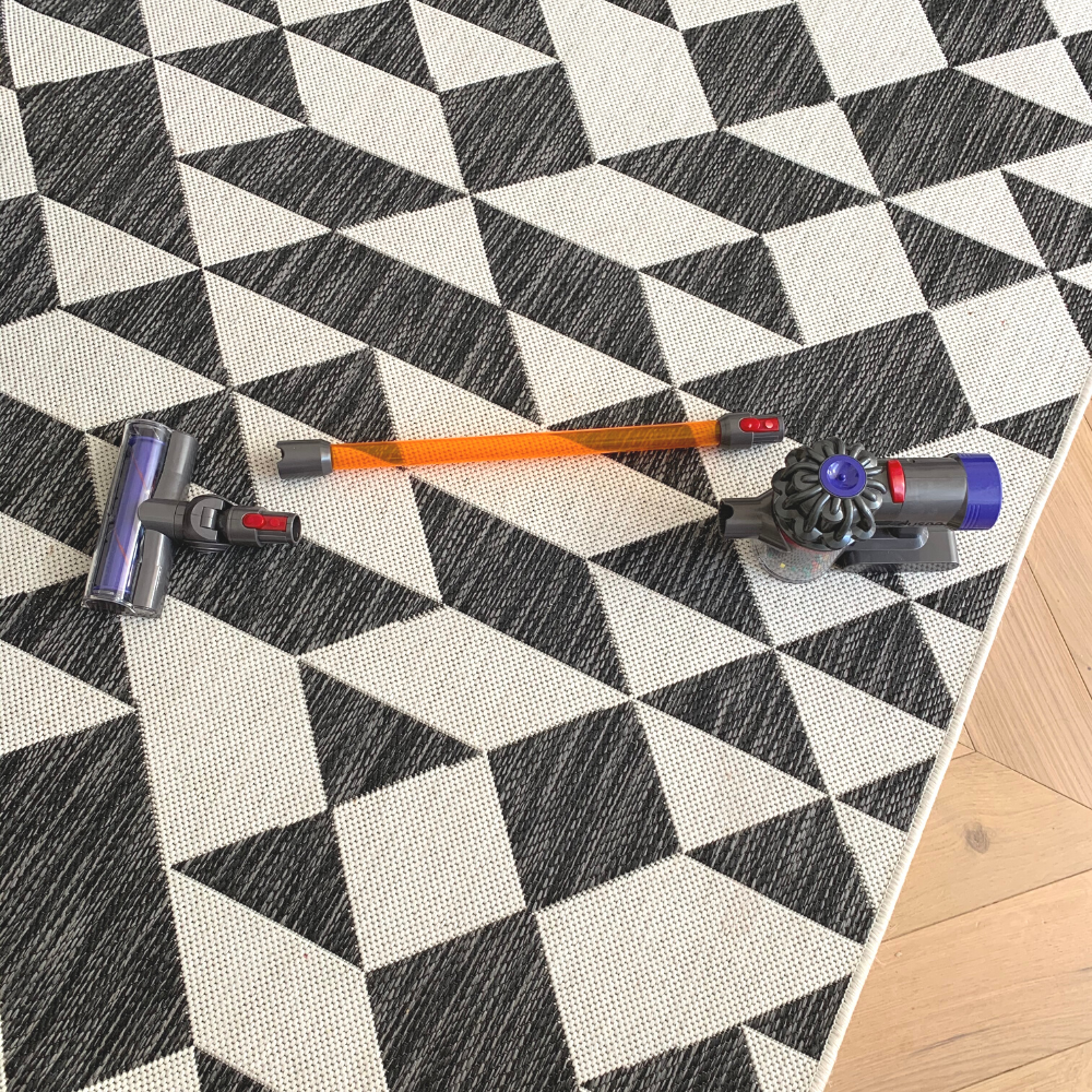 Taking apart the Dyson Cordless Vacuum Cleaner